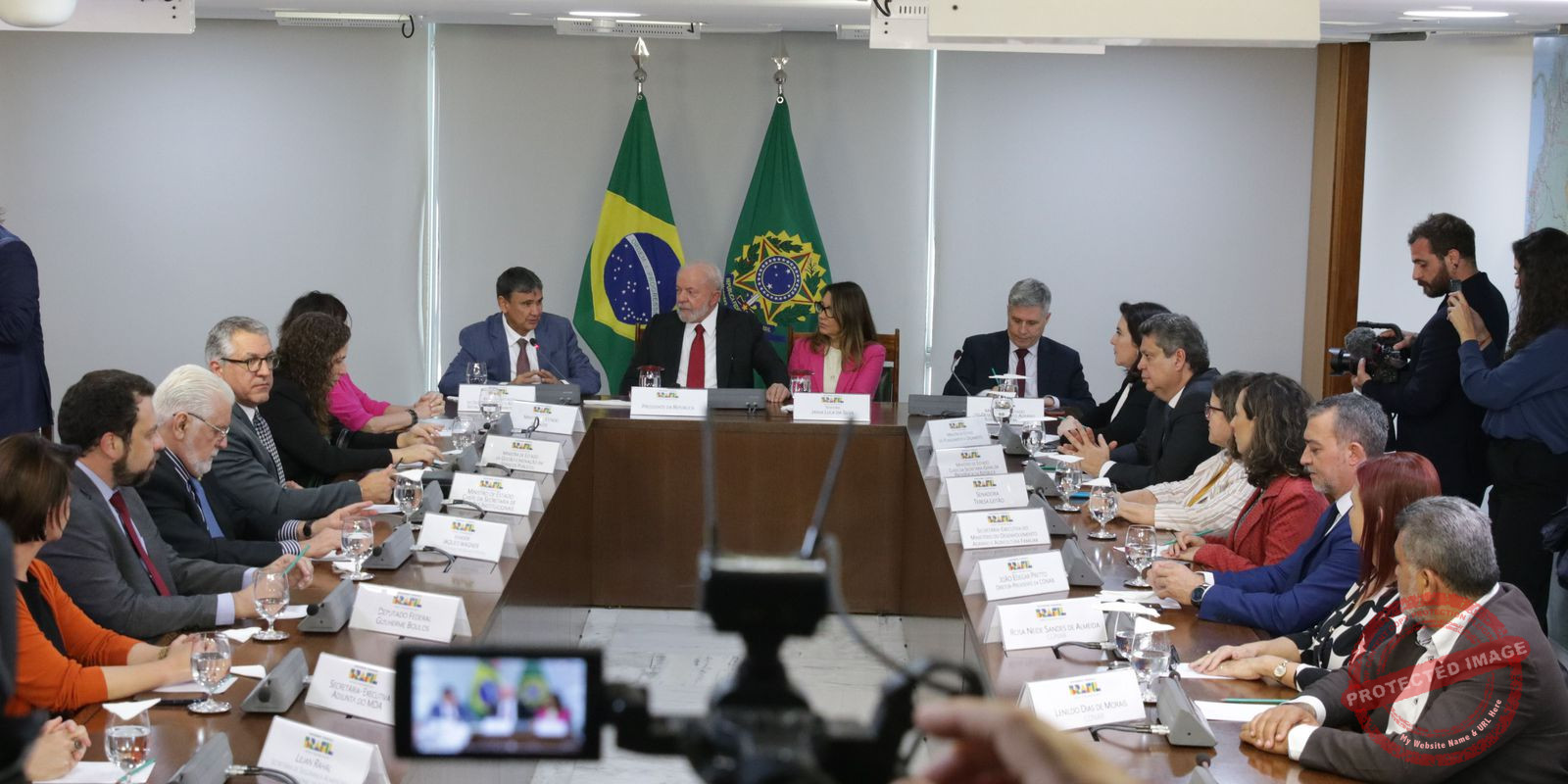 Vac abr2007233699.jpg